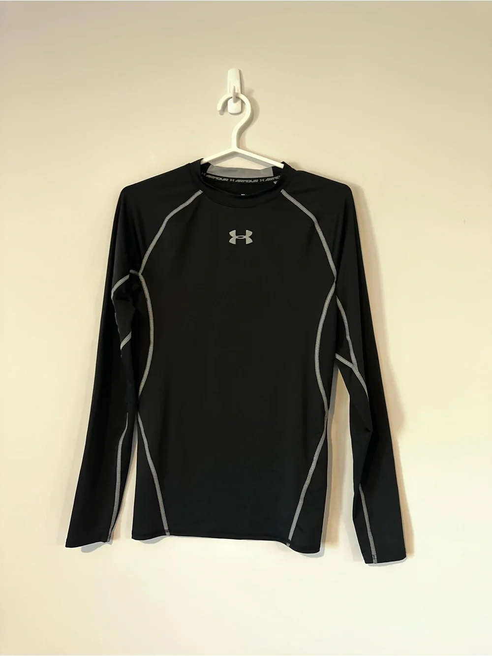 Under Armour Compression Long Sleeve Shirt Medium Black Training Top - Picture 2 of 9